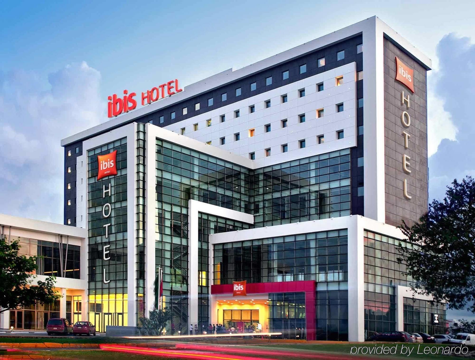 Ibis Cancun Centro Exterior foto